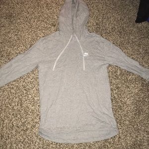 Nike Men’s Sportswear Club Lightweight Hooded PO